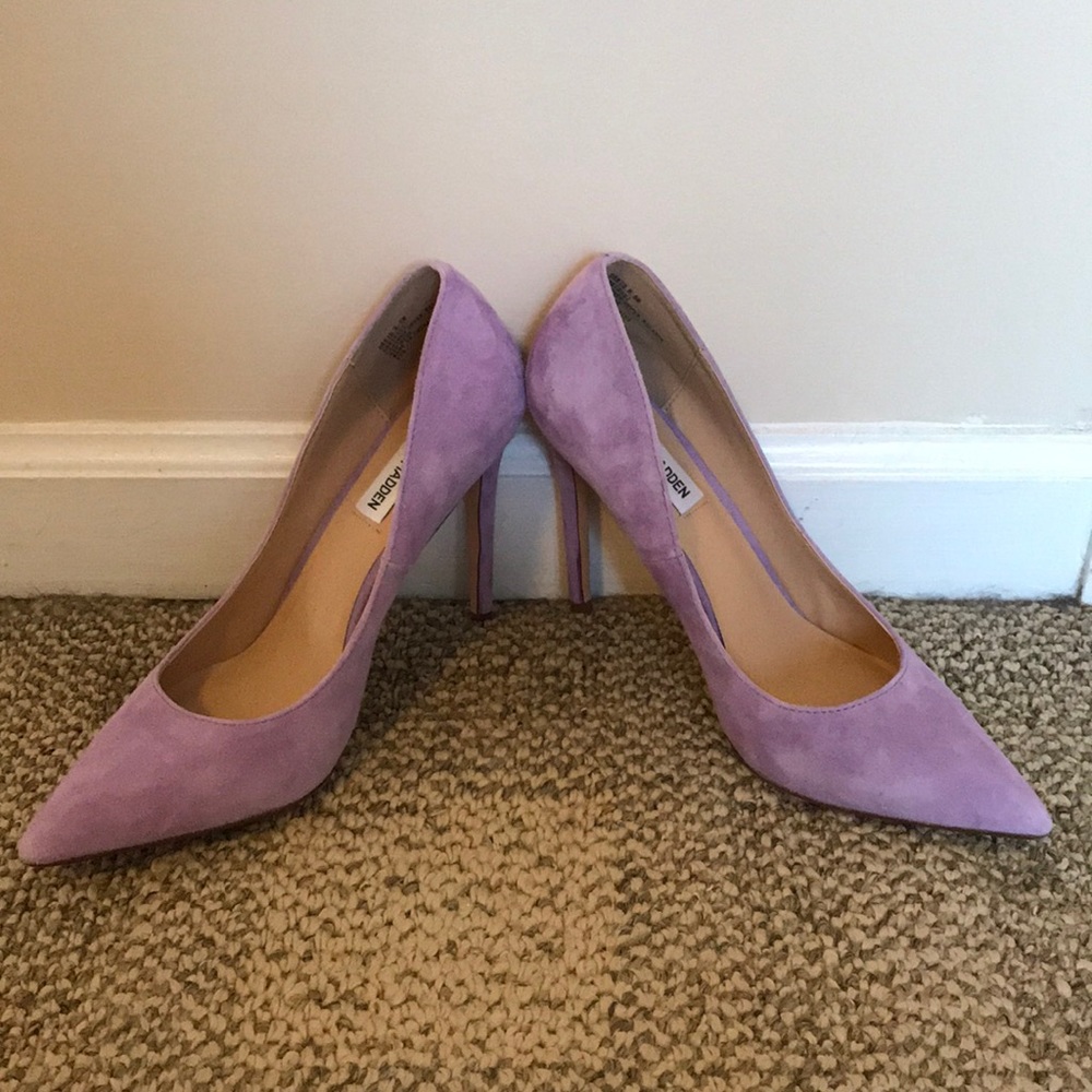 Size 8.5 Steve Madden Lilac Suede Heels
